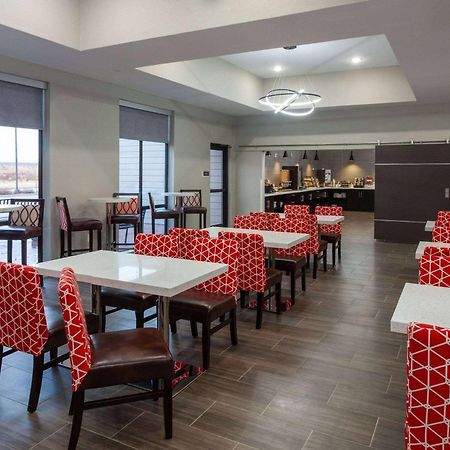 La Quinta Inn & Suites By Wyndham Coralville Iowa City מראה חיצוני תמונה