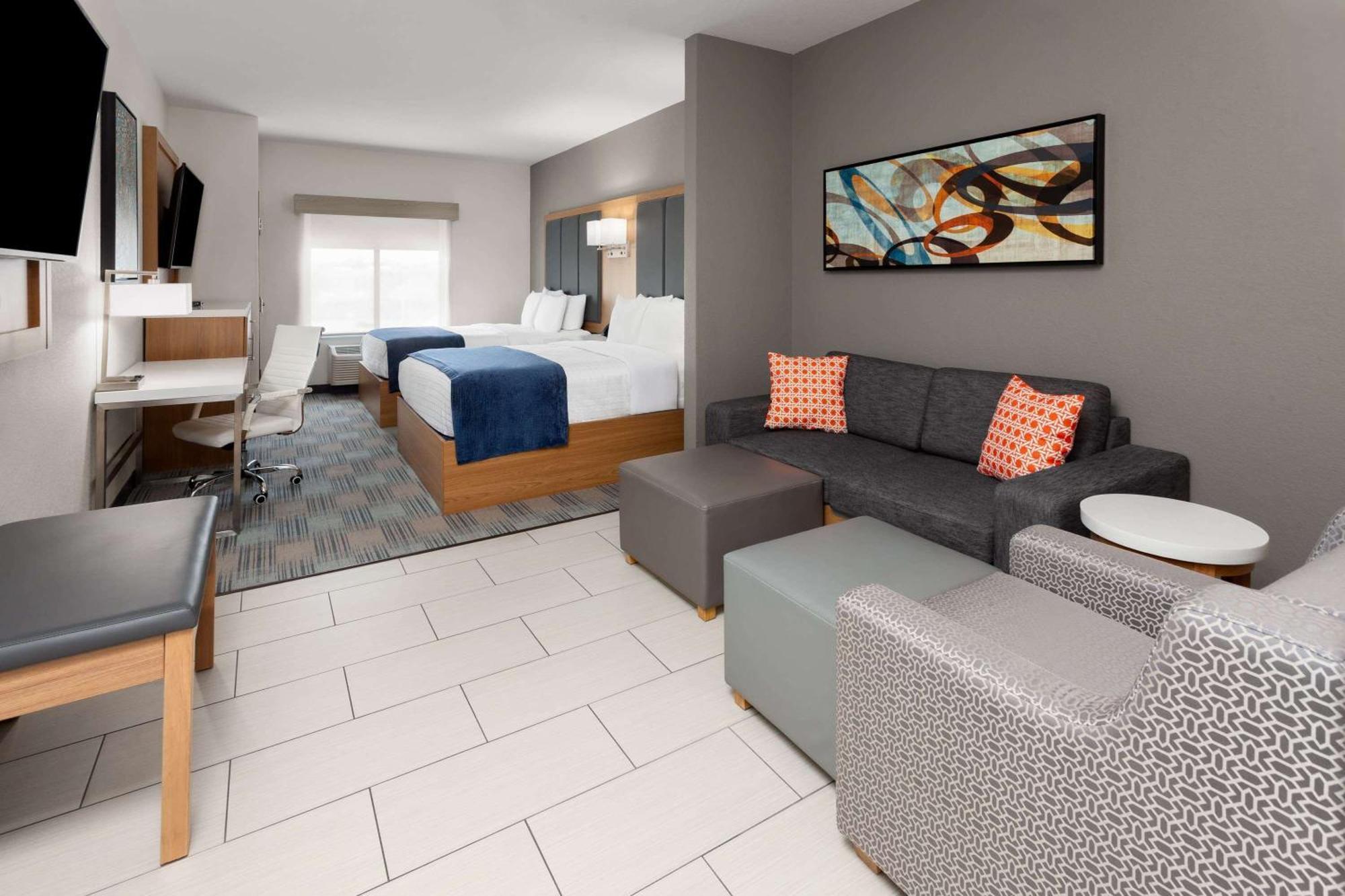 La Quinta Inn & Suites By Wyndham Coralville Iowa City מראה חיצוני תמונה